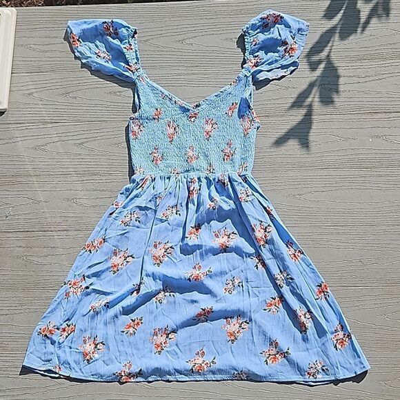 RUE 21 COLD SHOULDER FLORAL MIDI DRESS - Picture 4 of 8